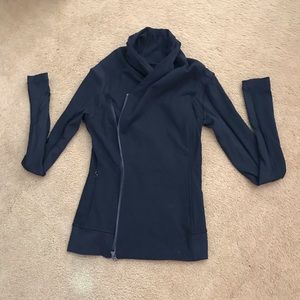 Lululemon Asymetrical Jacket, black